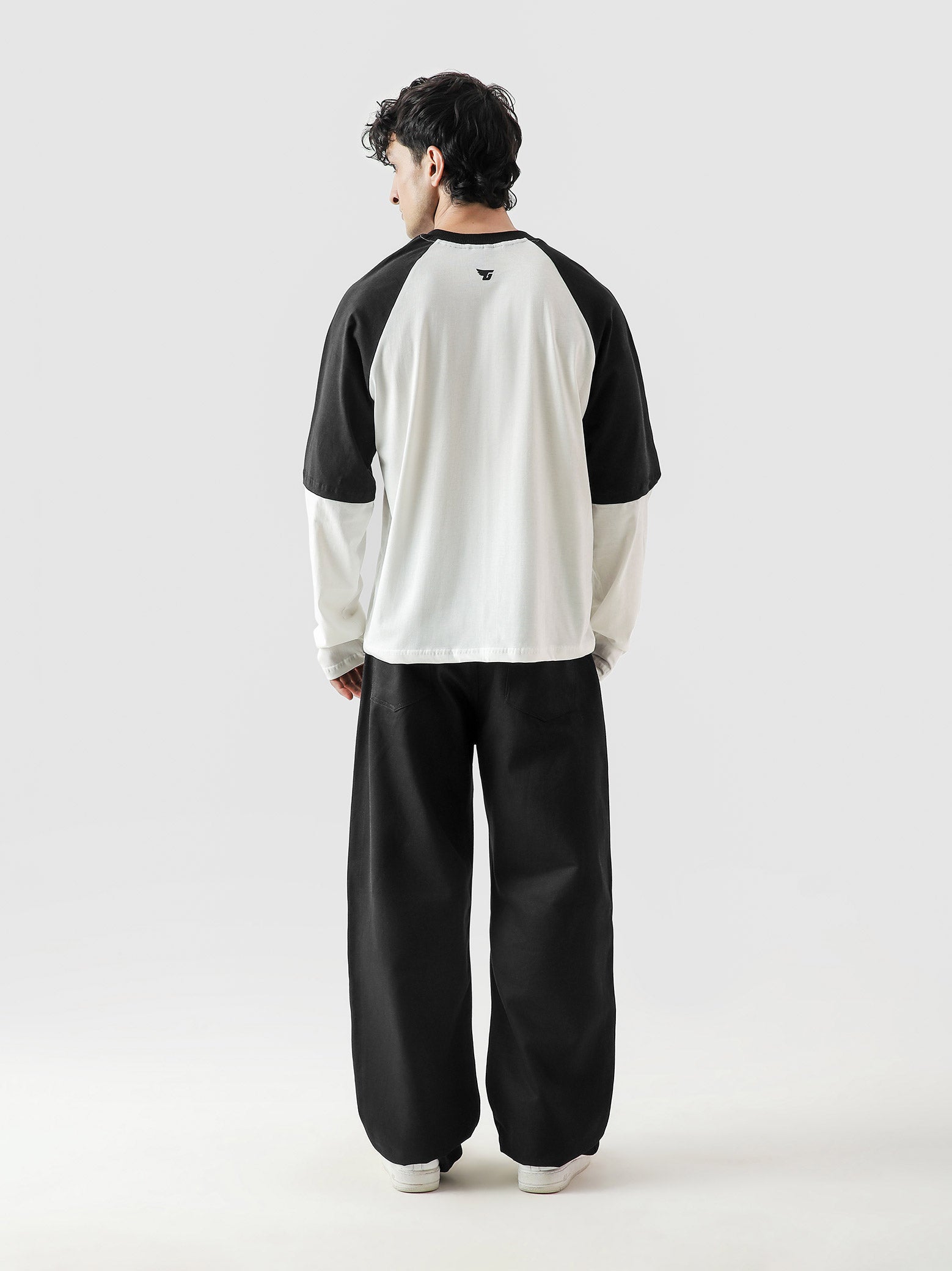 ROLLER TEE