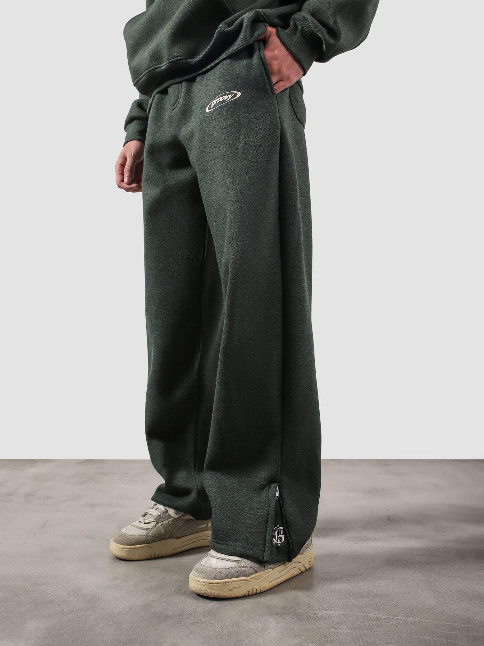 The Utility Sweats | Heather Green