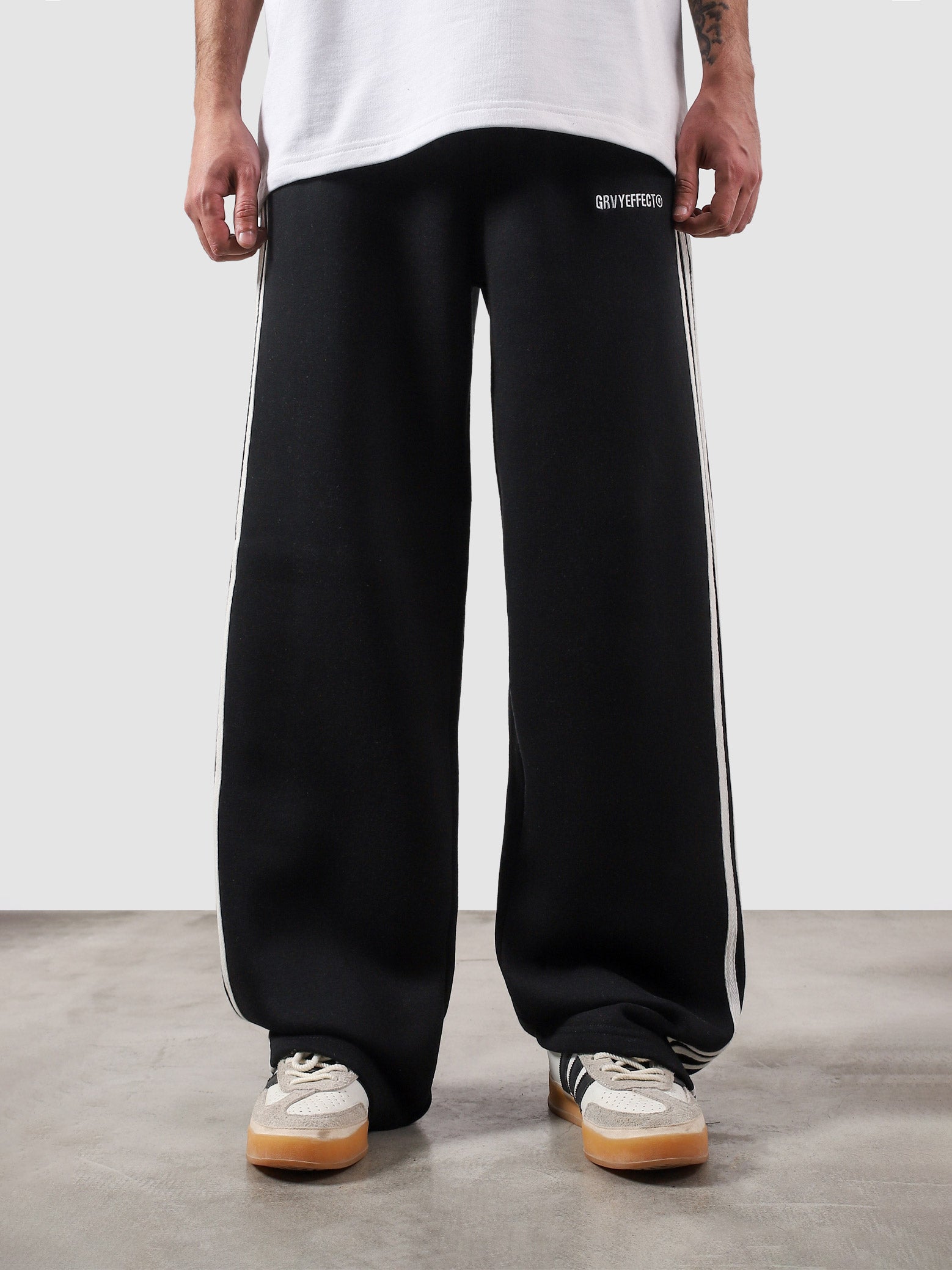 Heritage Pants black summer male model full body front view contrast stripe Pakistan – GROOVY