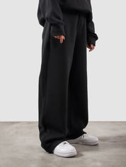 The Utility Sweats | Black