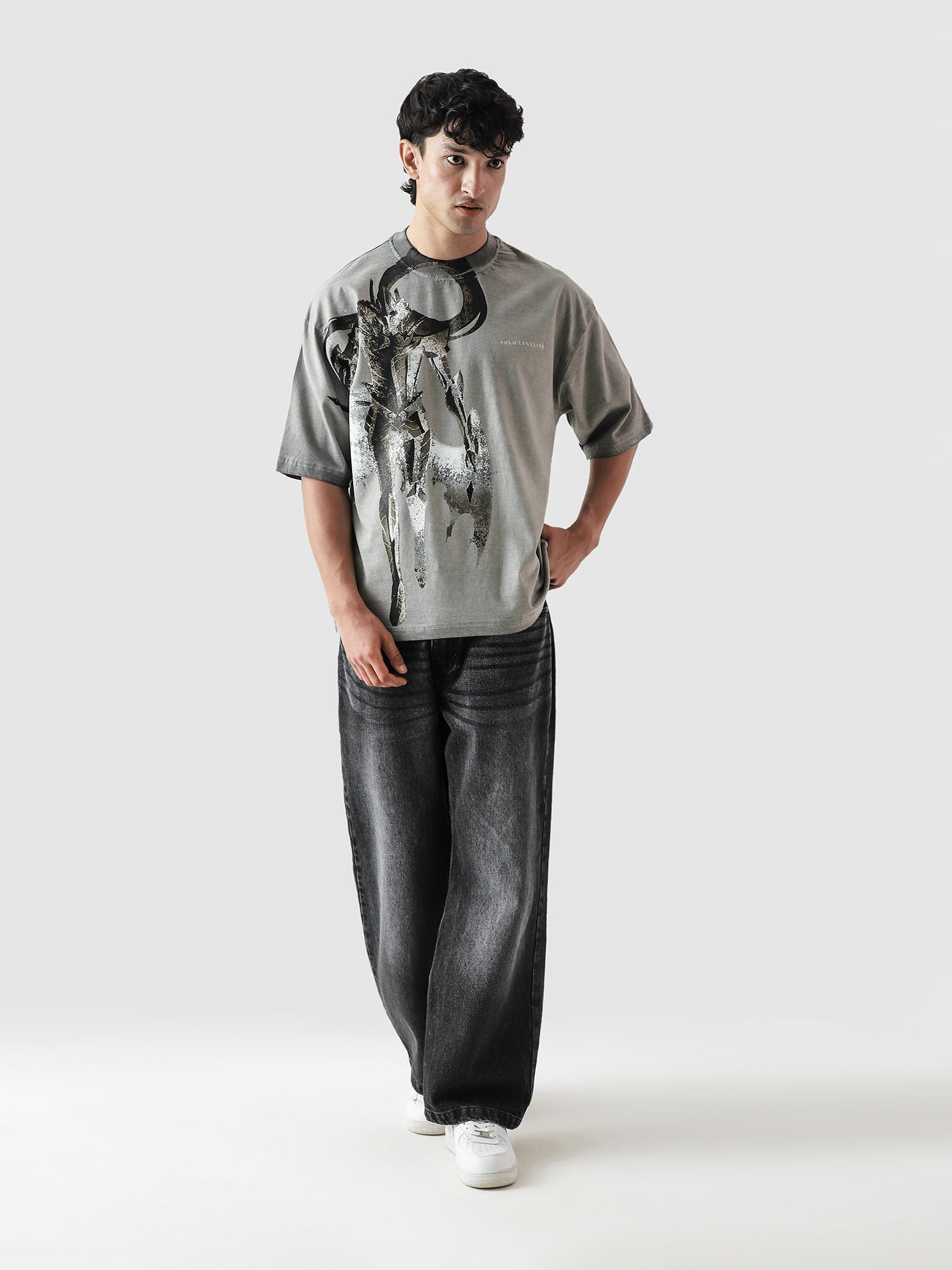 IGRIS Solo Leveling tee flat lay washed grey anime oversized Pakistan – GROOVY