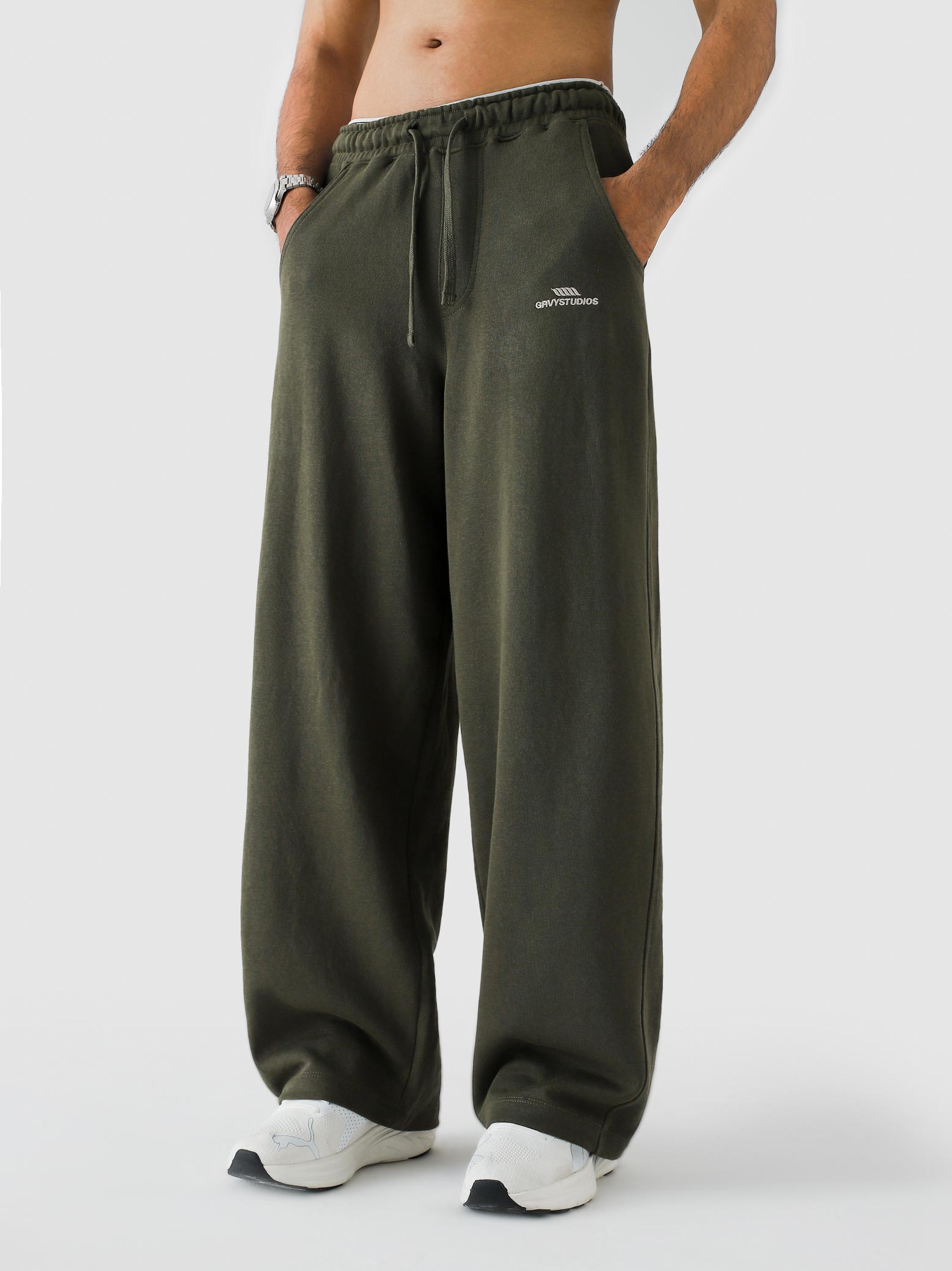 Military Green Baggy Trouser – Live In Pants | GROOVY Pakistan