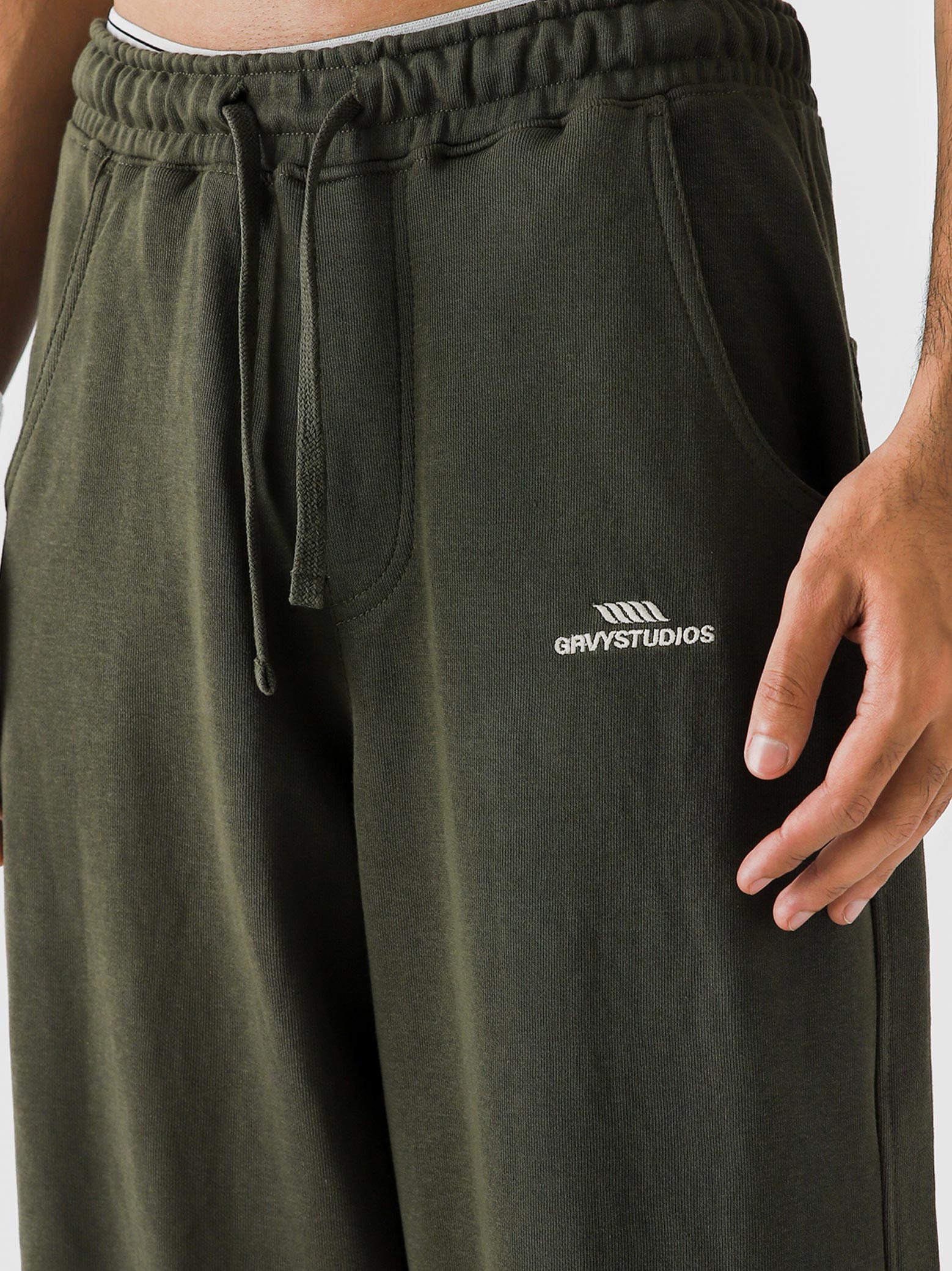 Military Green Baggy Trouser – Live In Pants | GROOVY Pakistan