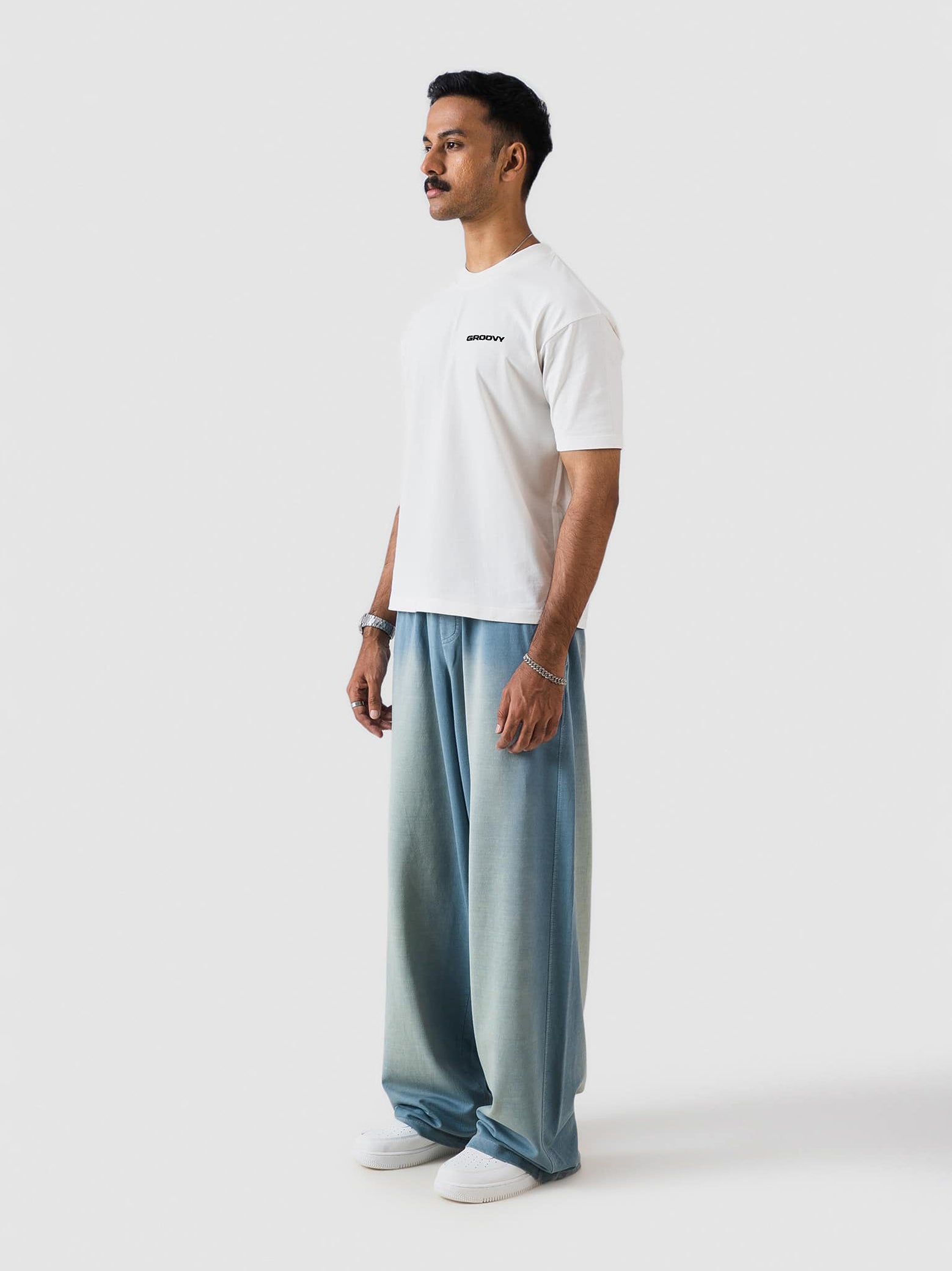 Essential 2.0 | White