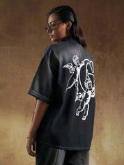 Curved hem and side seam on Washed Angels shirt - GROOVY Pakistan