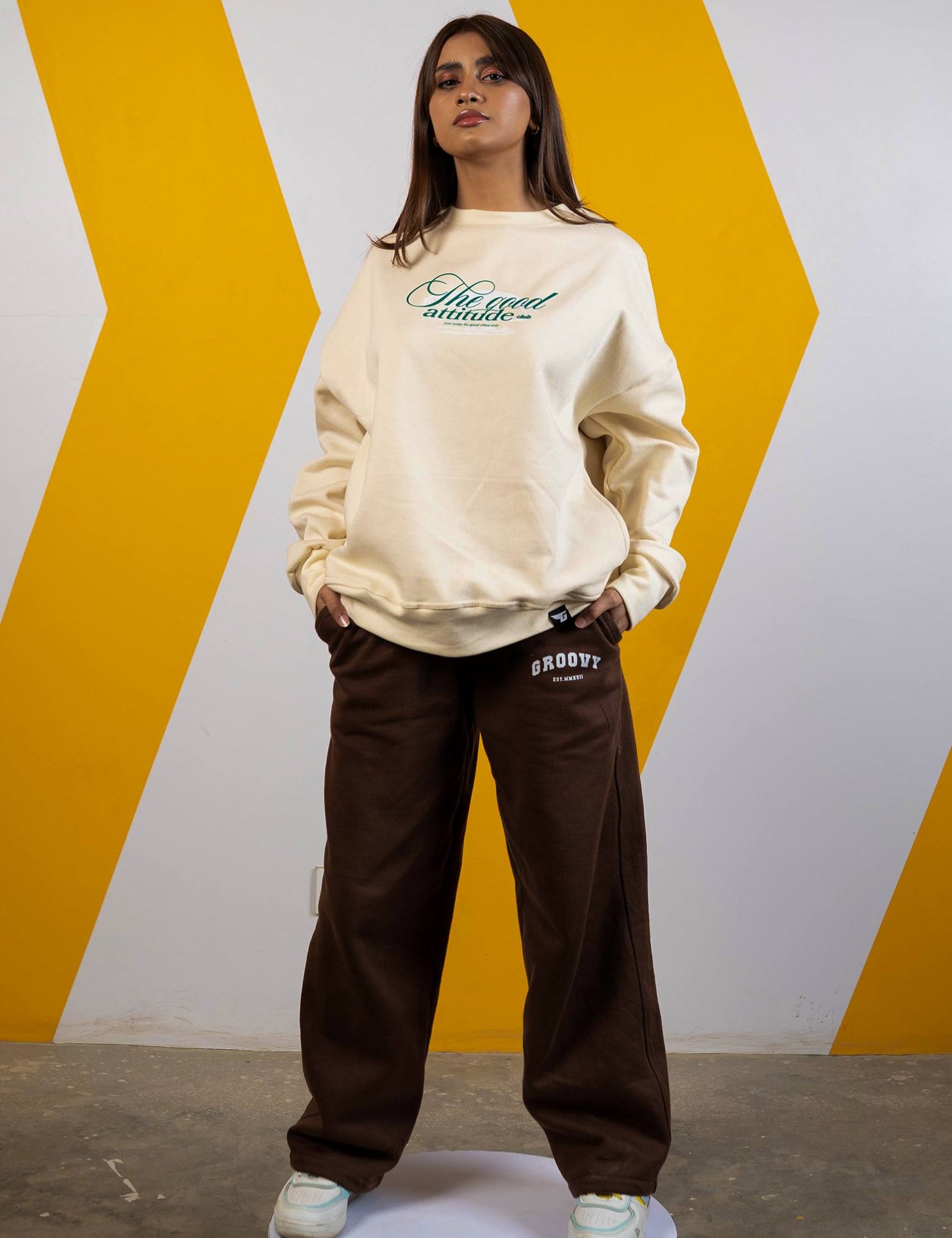 Straight Fit Y2K Brown - GROOVY