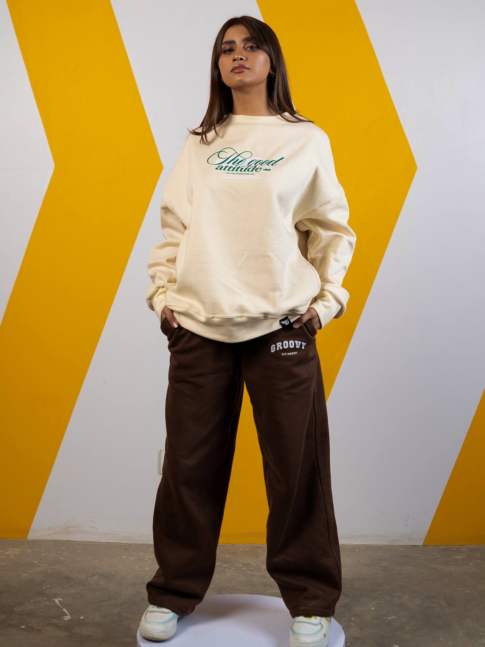 Straight Fit Y2K Brown - GROOVY